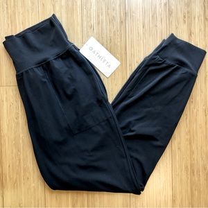 Athleta Salutation Jogger Black Medium Tall